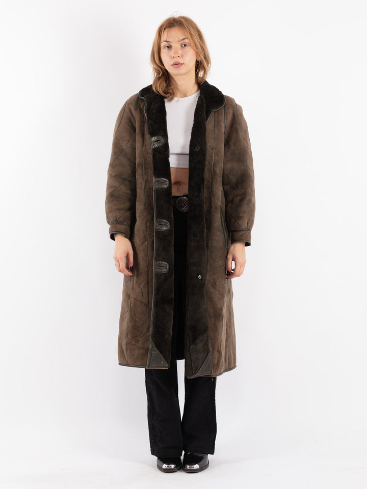 Vintage 80's Women Sheepskin Coat in Brown