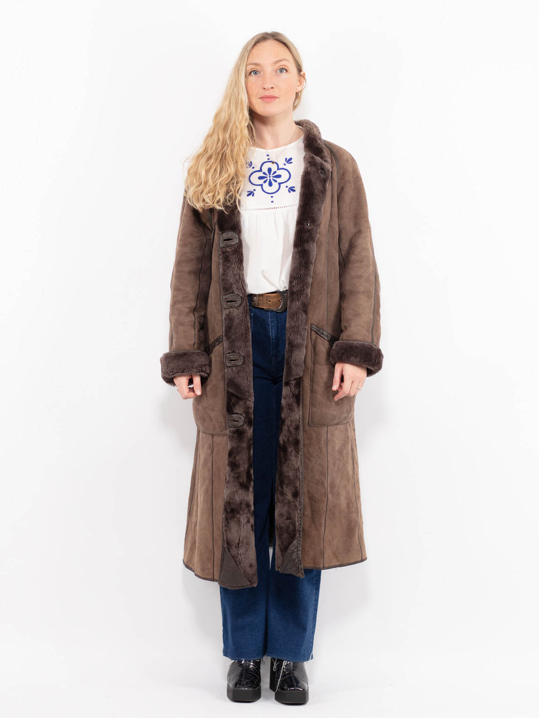Vintage 80's Women Sheepskin Coat in BrownA0989