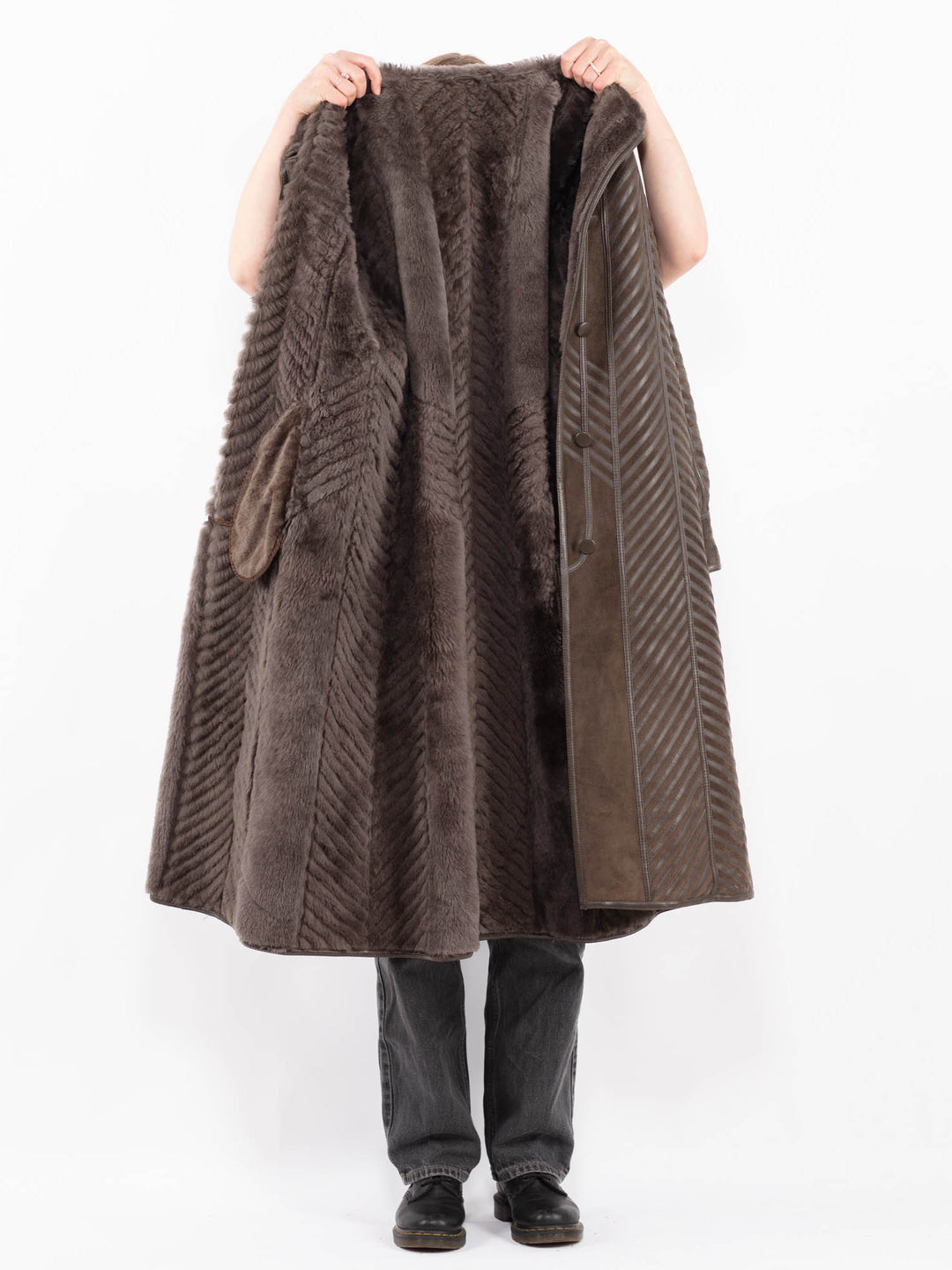 Vintage 80's Women Sheepskin Coat in BrownA0603