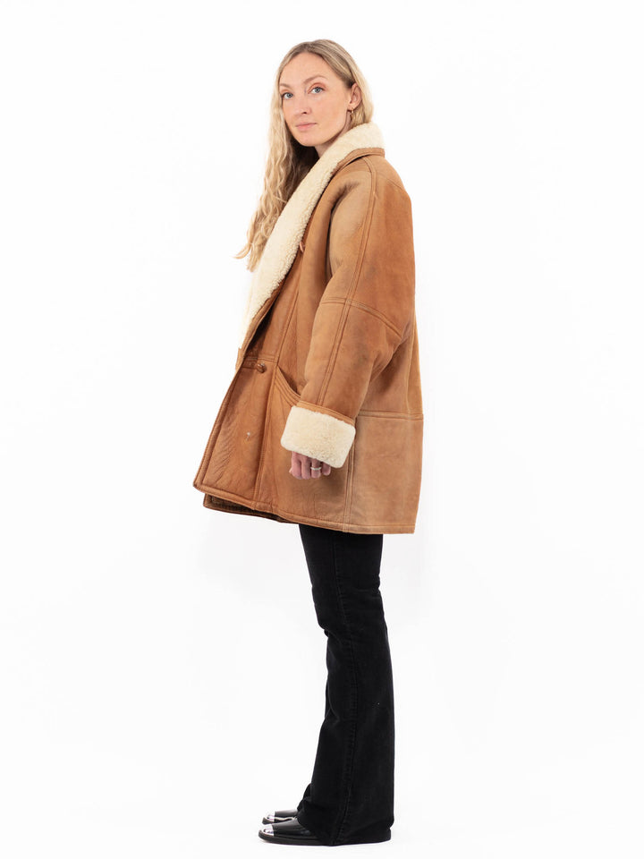 Vintage 80's Women Sheepskin Coat in BrownA0888