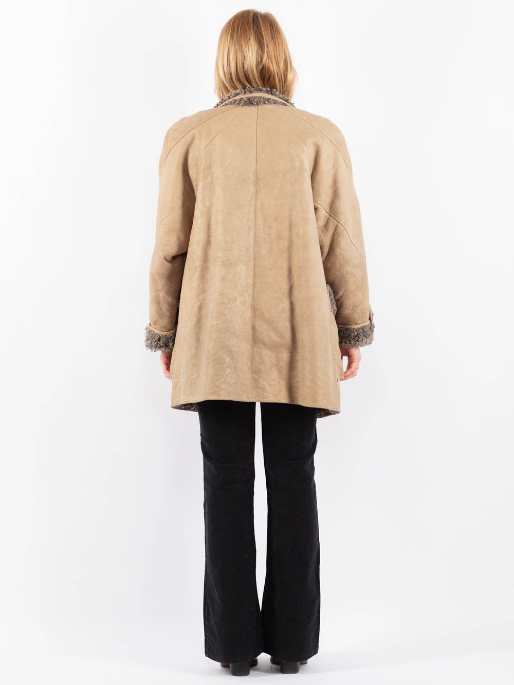 Vintage 80's Women Sheepskin Coat in BeigeV9652