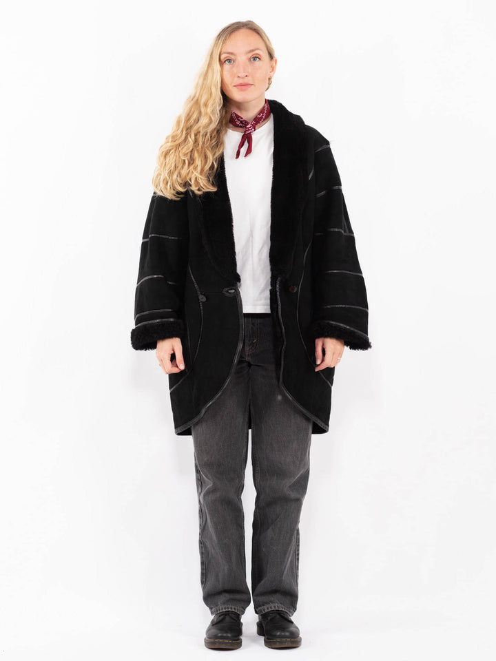 Vintage 80's Women Sheepskin Coat in BlackA0606