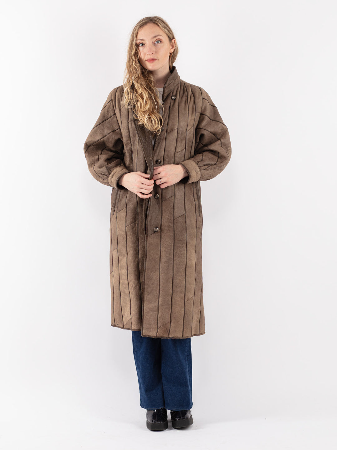 Vintage 80's Women Sheepskin Coat in Brown