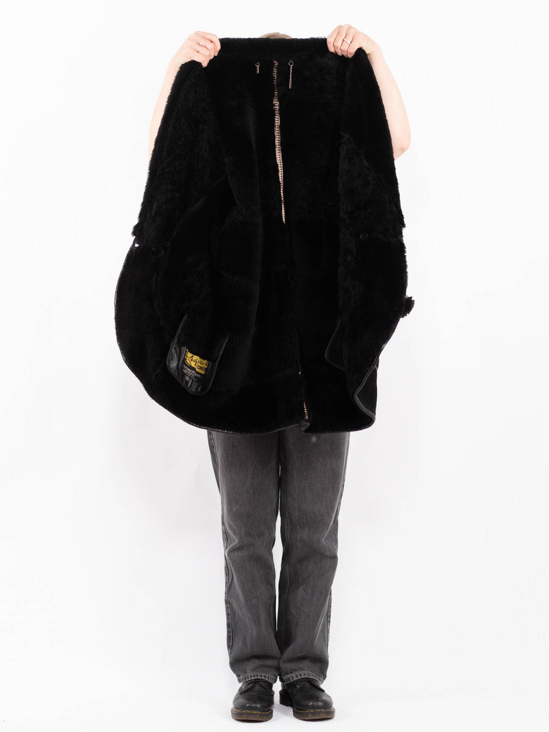 Vintage 80's Women Sheepskin Coat in BlackA0606