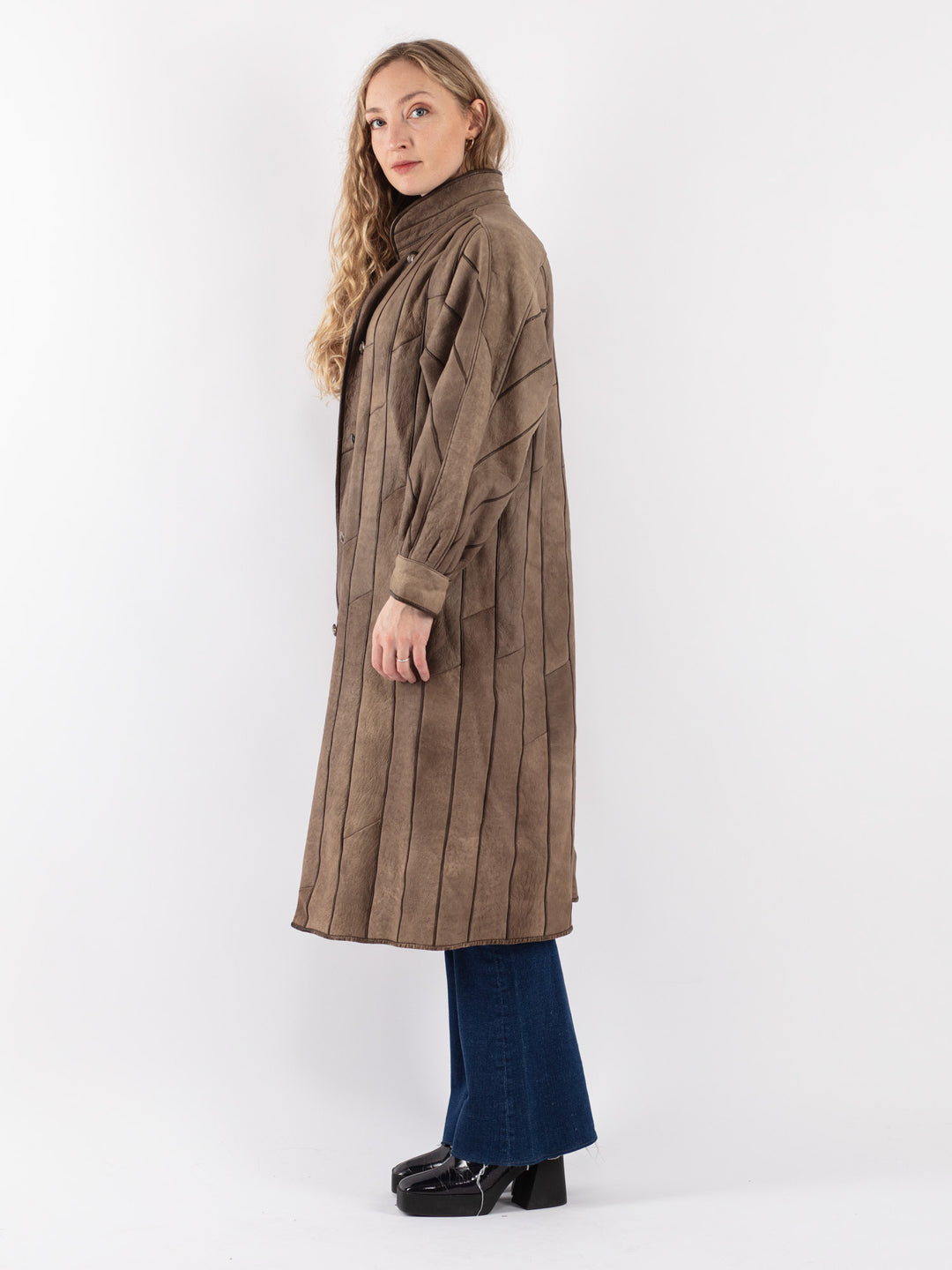 Vintage 80's Women Sheepskin Coat in Brown