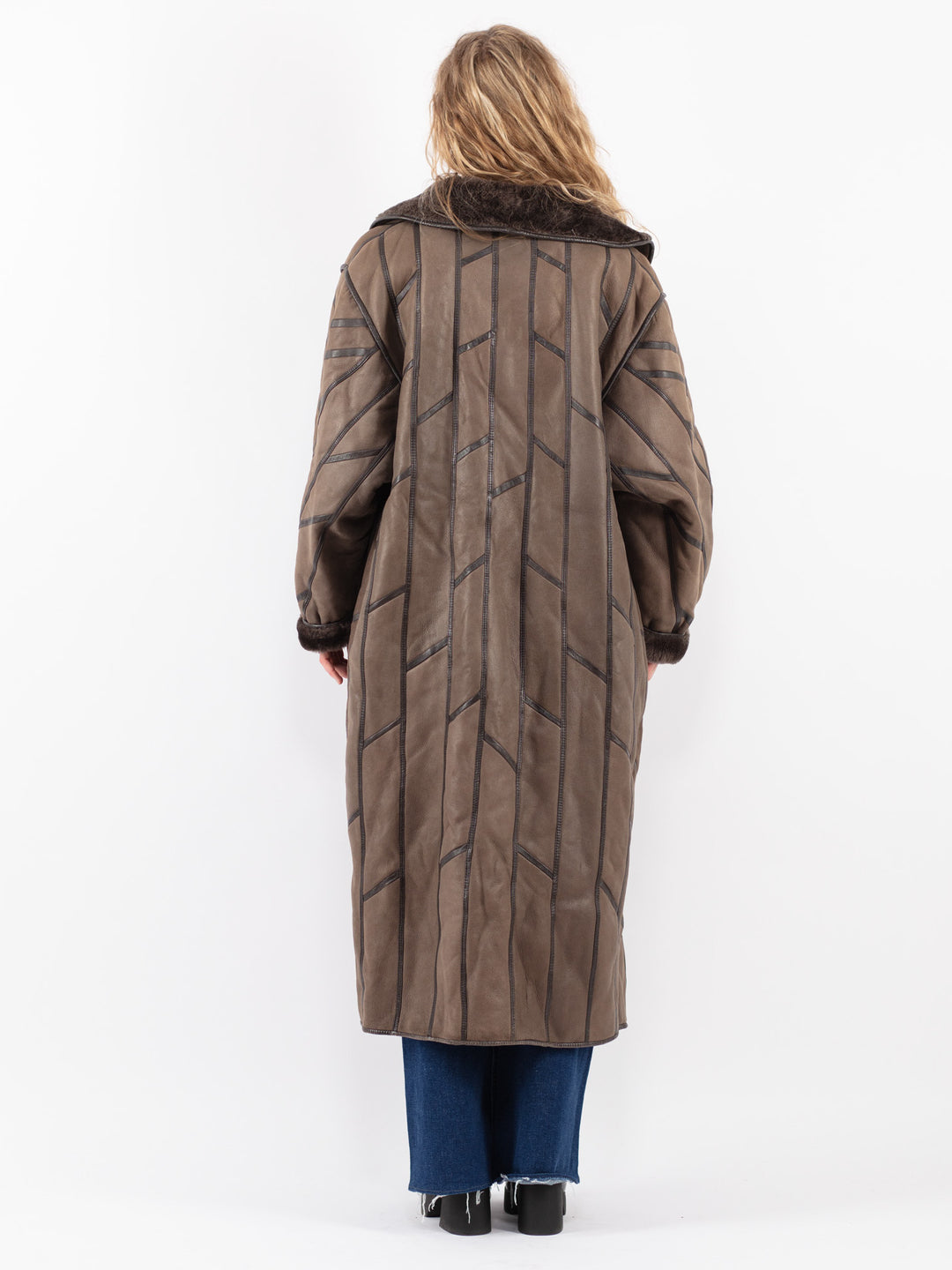 Vintage 80's Women Sheepskin Coat in Brown