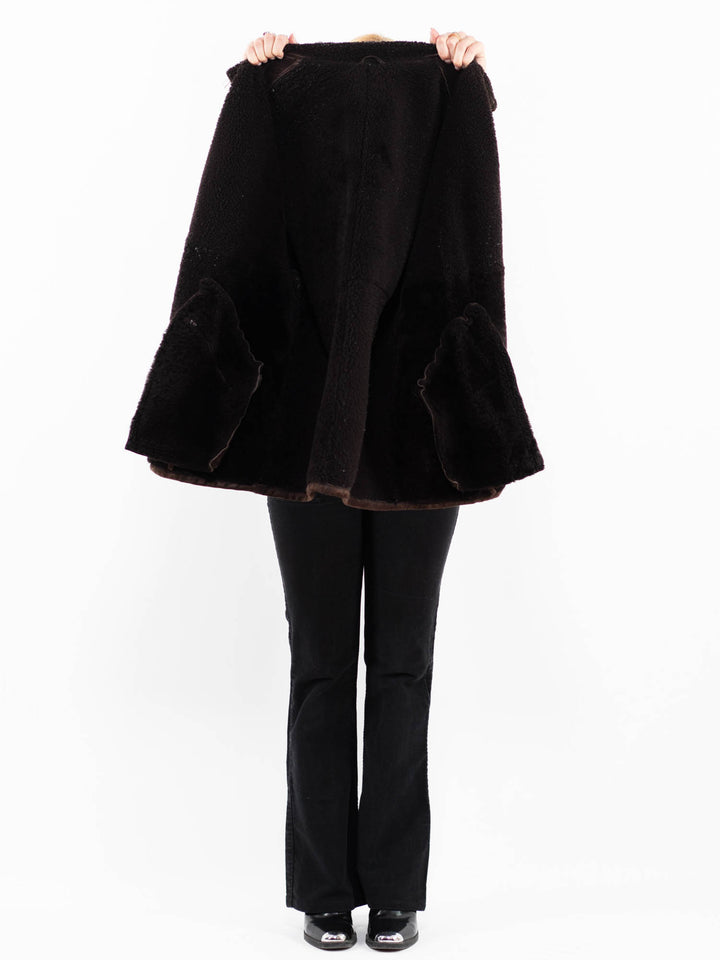 Vintage 80's Women Sheepskin Coat in BrownA0157
