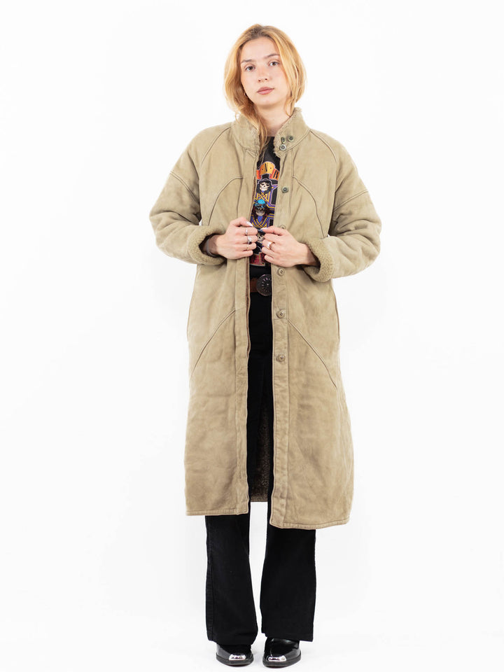 Vintage 80's Women Sheepskin Coat in BeigeA0158