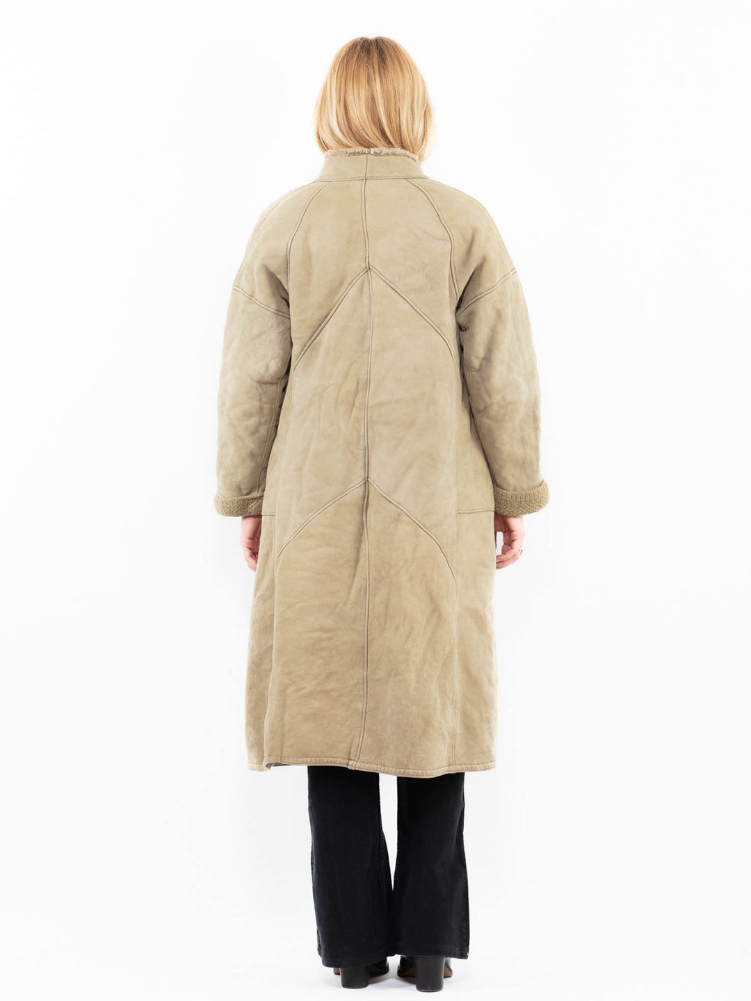Vintage 80's Women Sheepskin Coat in BeigeA0158