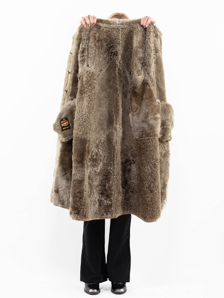 Vintage 80's Women Sheepskin Coat in BeigeA0158