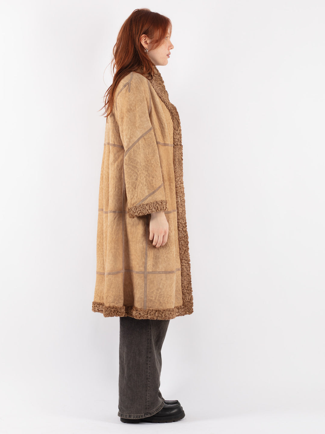 Vintage 80's Women Sheepskin Coat in BeigeV8474