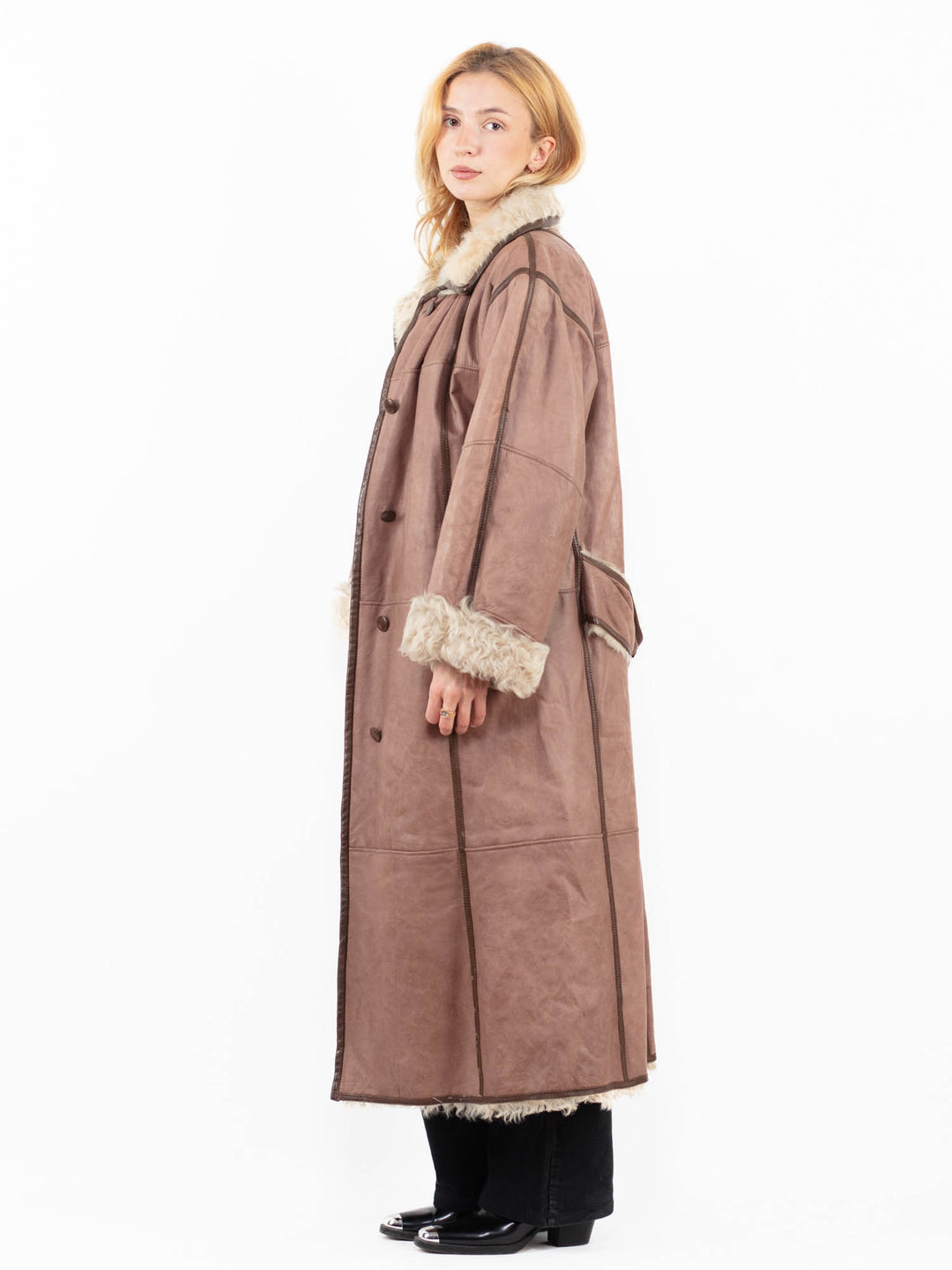 Vintage 80's Women Sheepskin Coat in BrownA0160