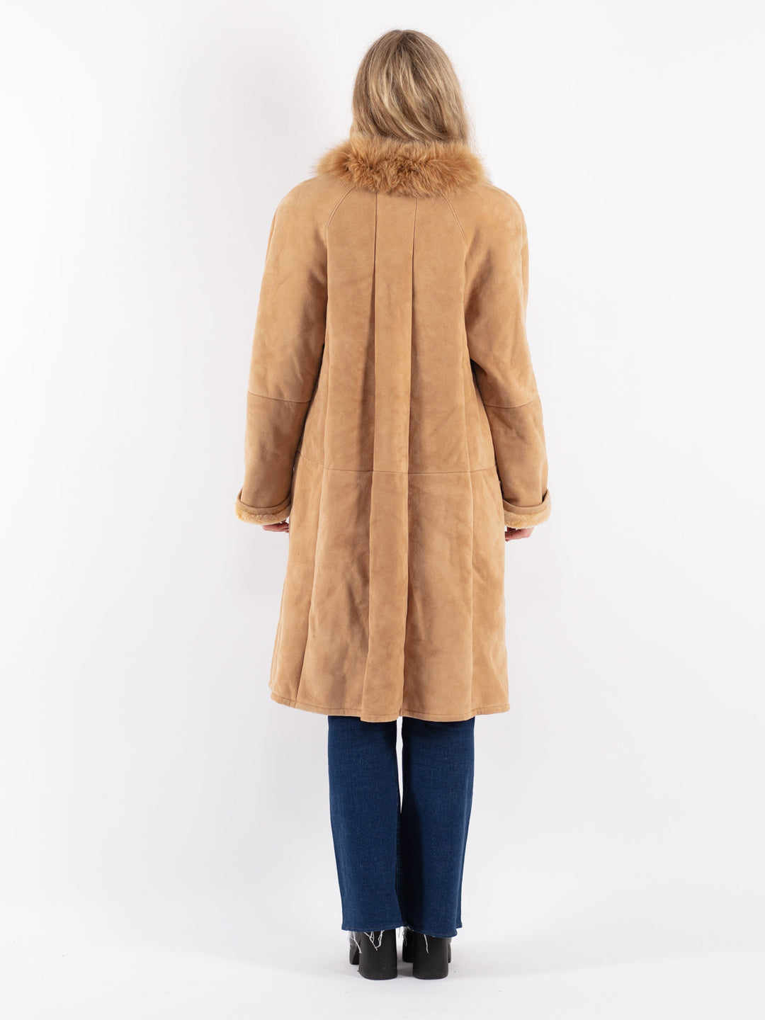 Vintage 80's Women Sheepskin Coat in Beige