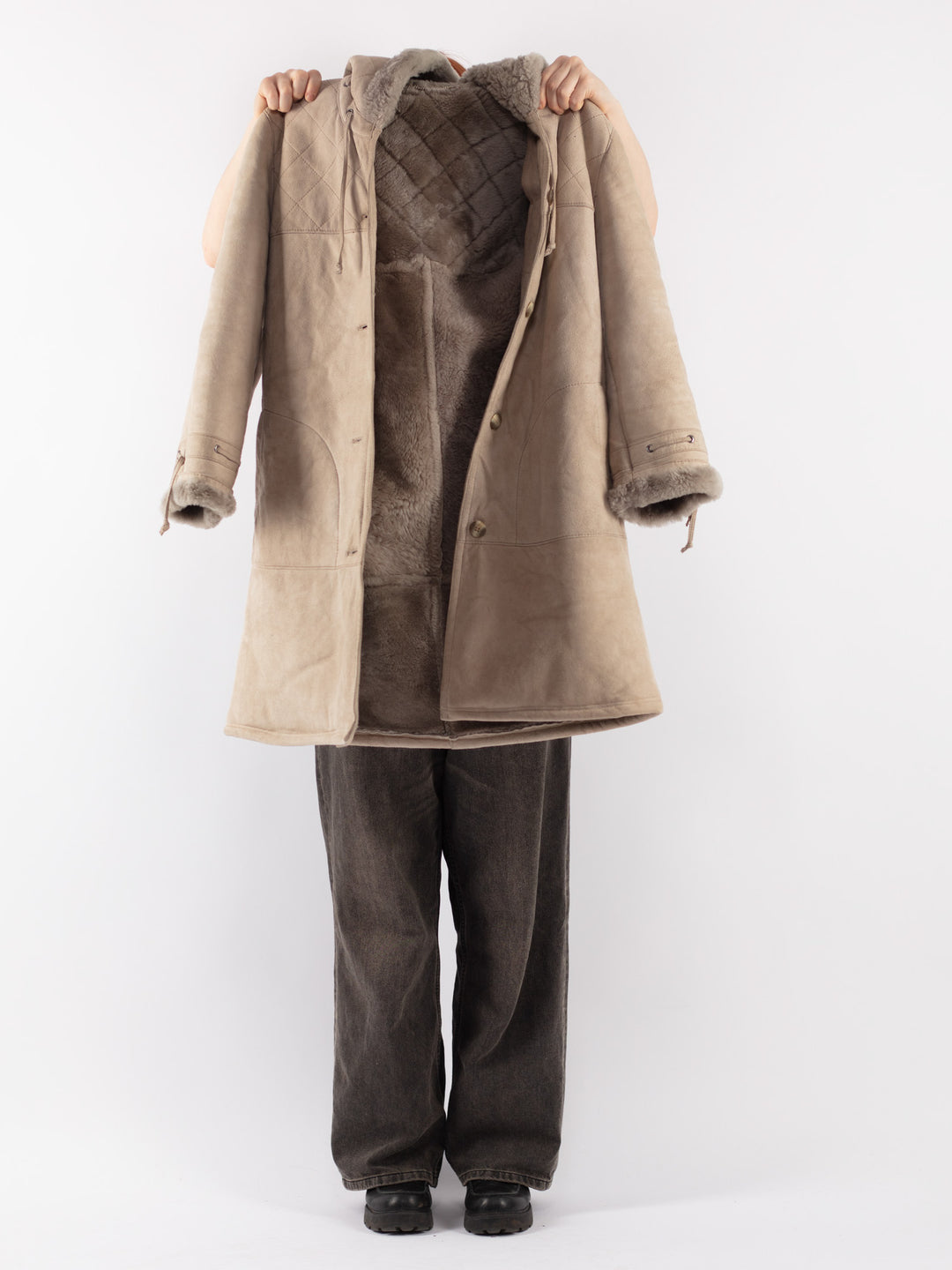 Vintage 80's Women Sheepskin Coat in Beige