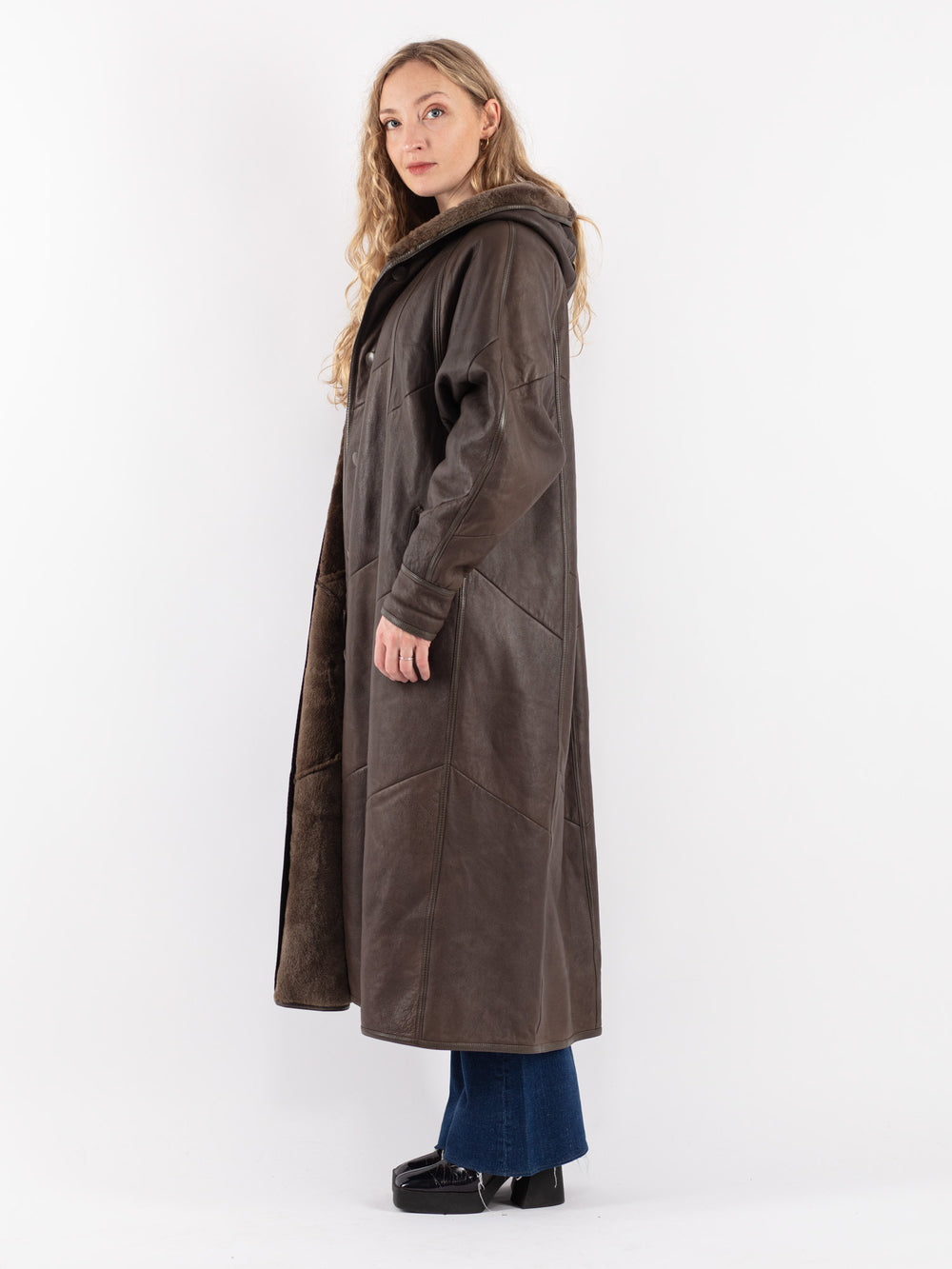 Vintage 80's Women Sheepskin Coat in Brown