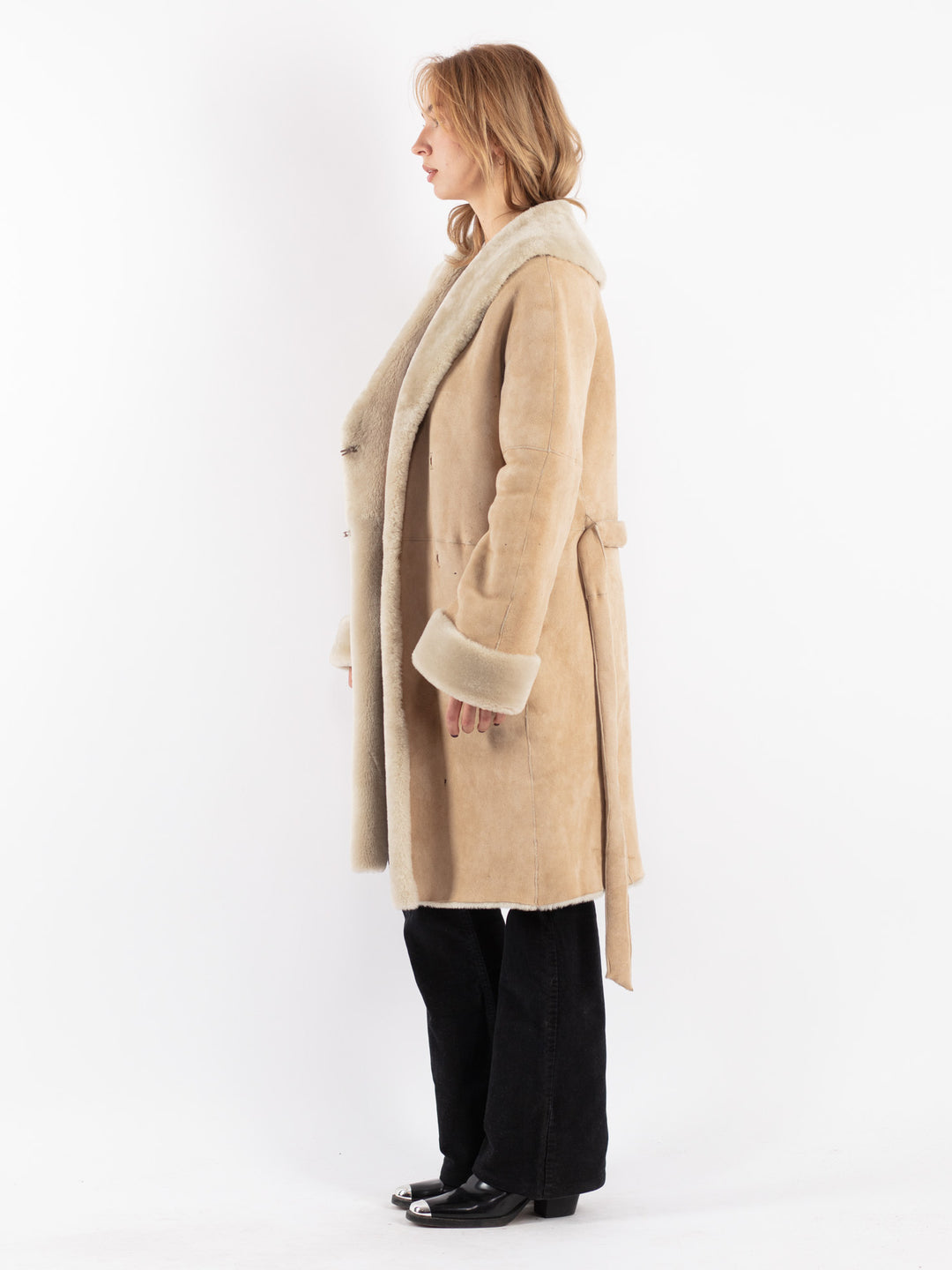 Vintage 80's Women Sheepskin Coat in Beige