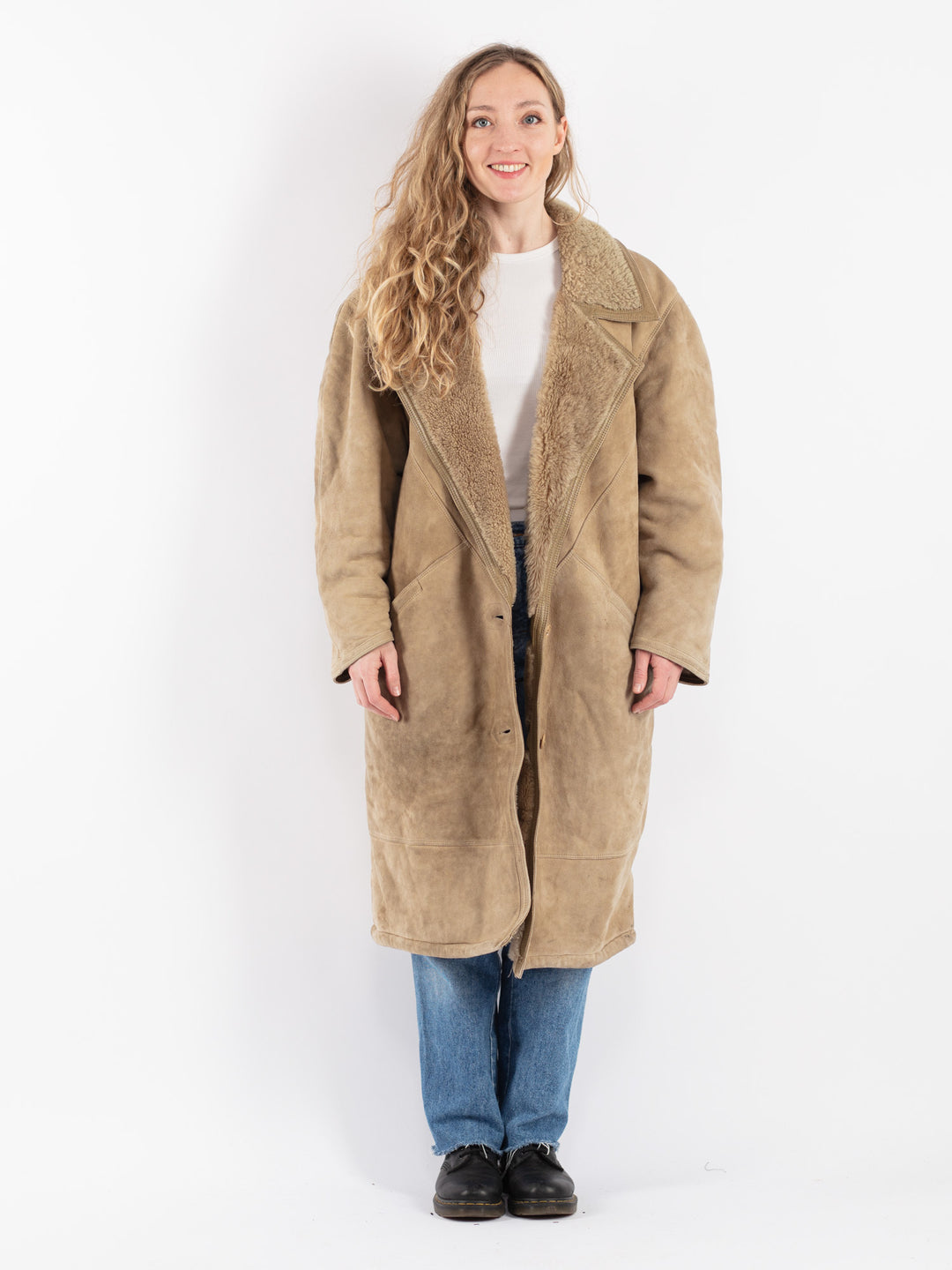 Vintage 80's Women Sheepskin Coat in Beige