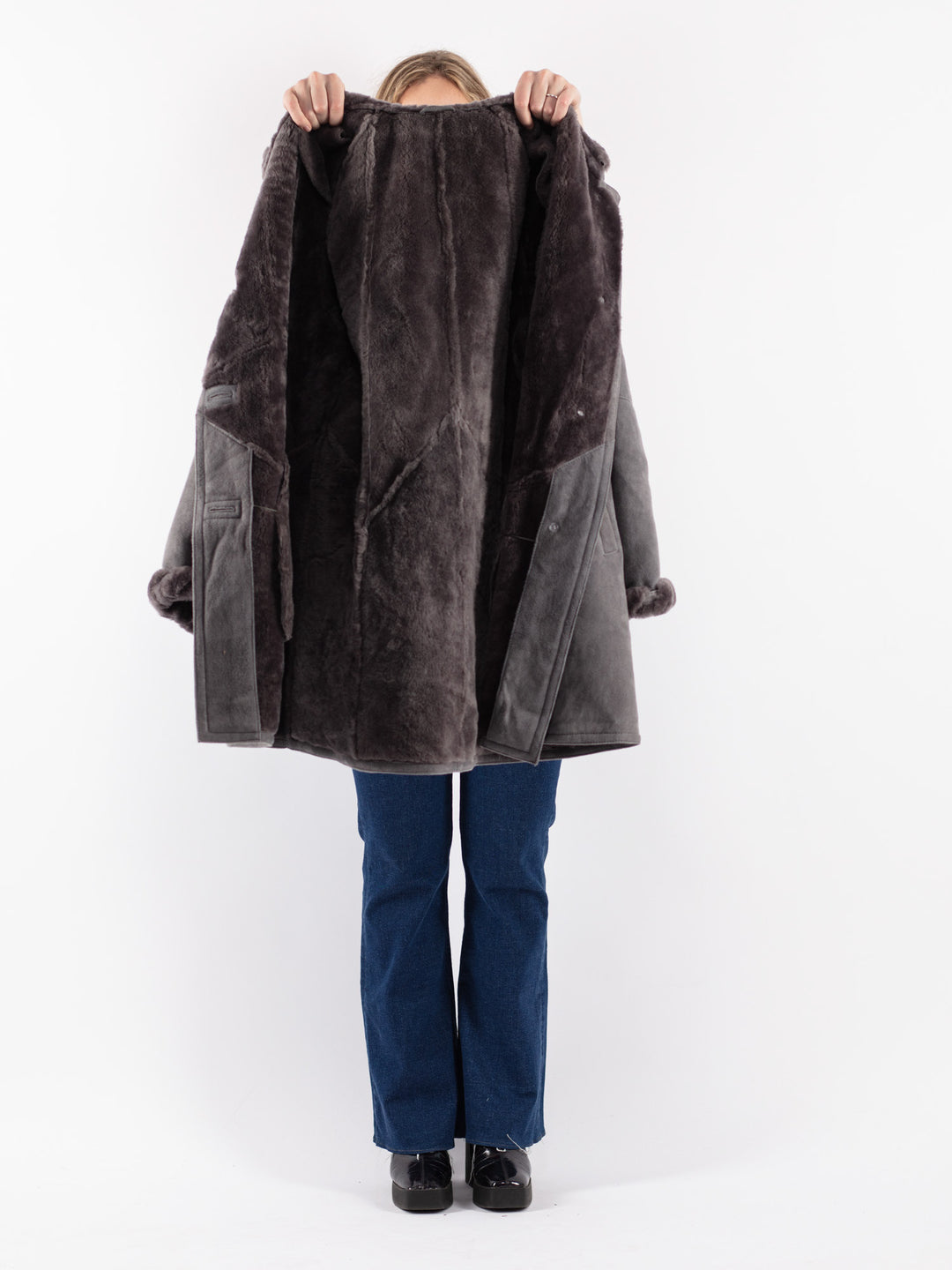 Vintage 80's Women Sheepskin Coat in Gray