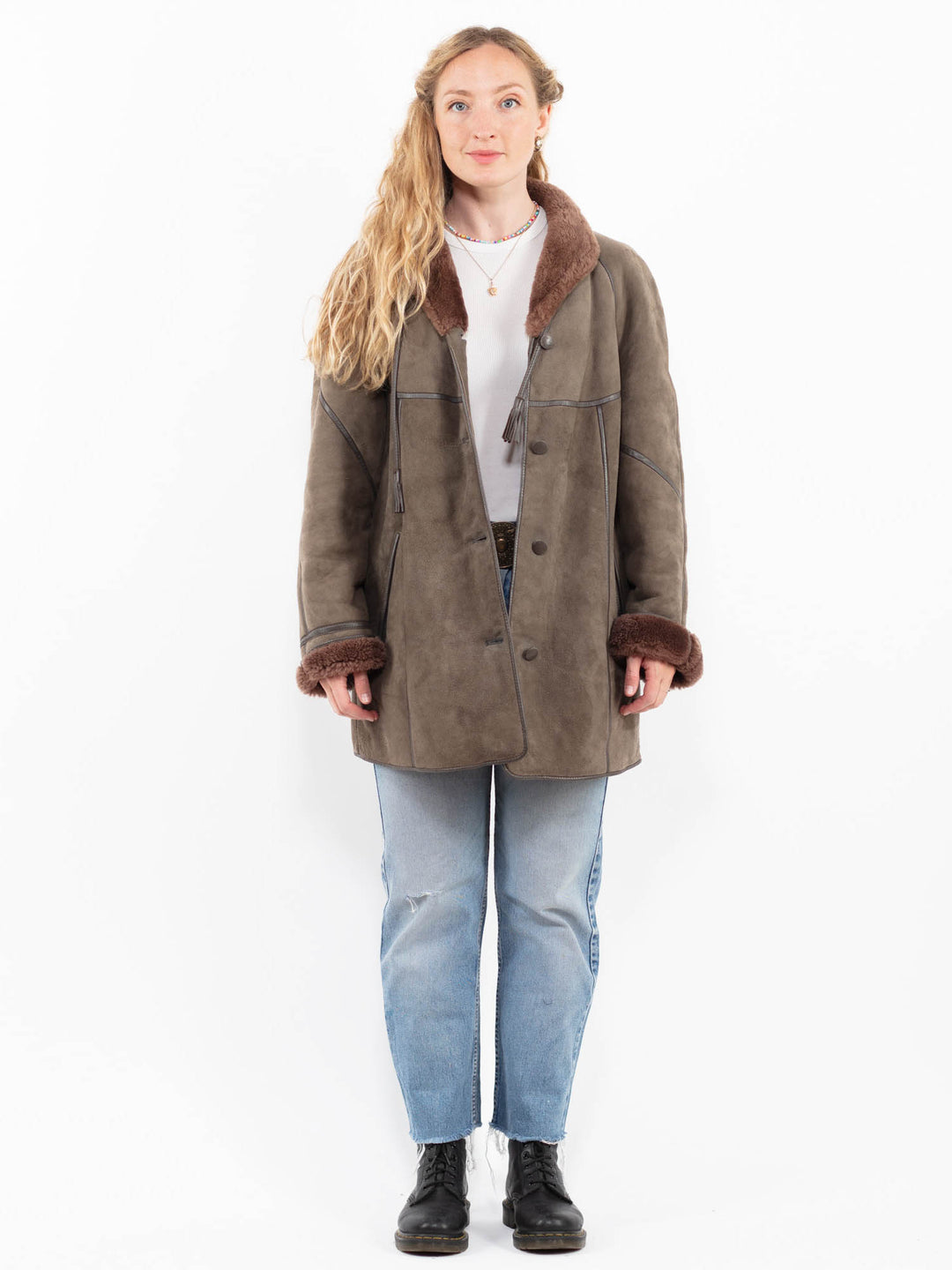 Vintage 80's Women Sheepskin Coat in BeigeA0274
