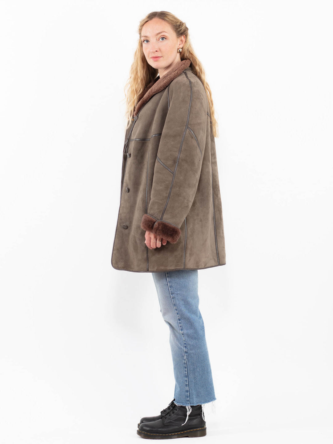 Vintage 80's Women Sheepskin Coat in BeigeA0274