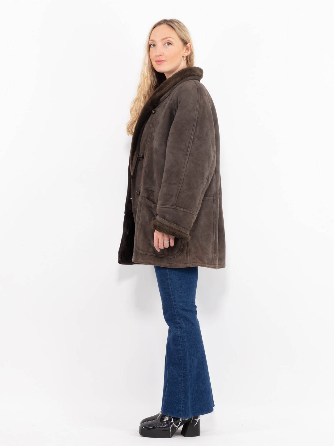 Vintage 80's Women Sheepskin Shearling in BrownA1008