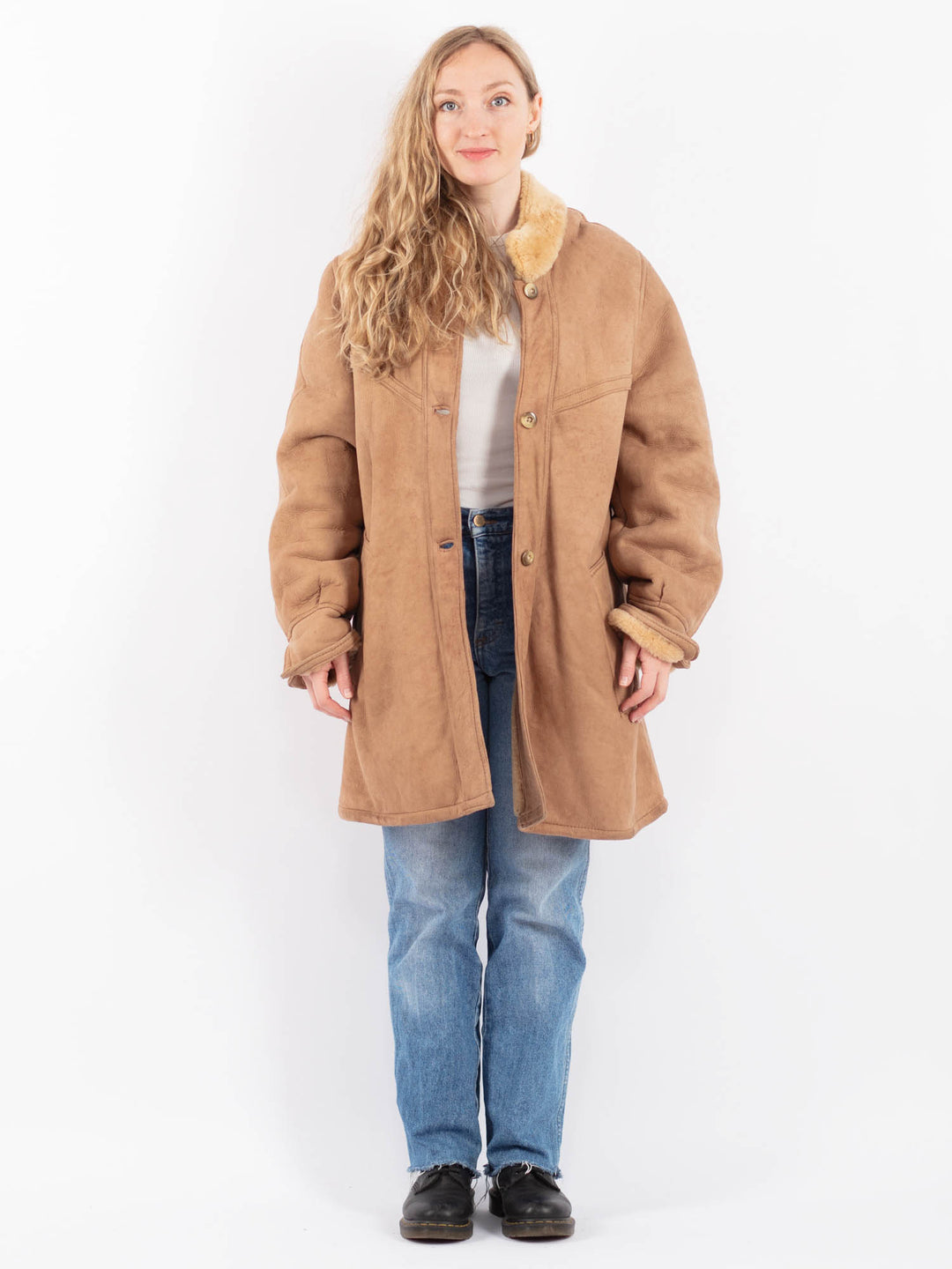 Vintage 80's Women Sheepskin Shearling Coat in BeigeV9472