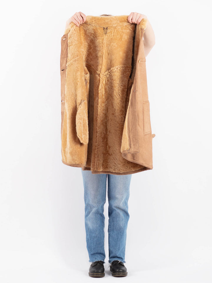 Vintage 80's Women Sheepskin Shearling Coat in BeigeV9472