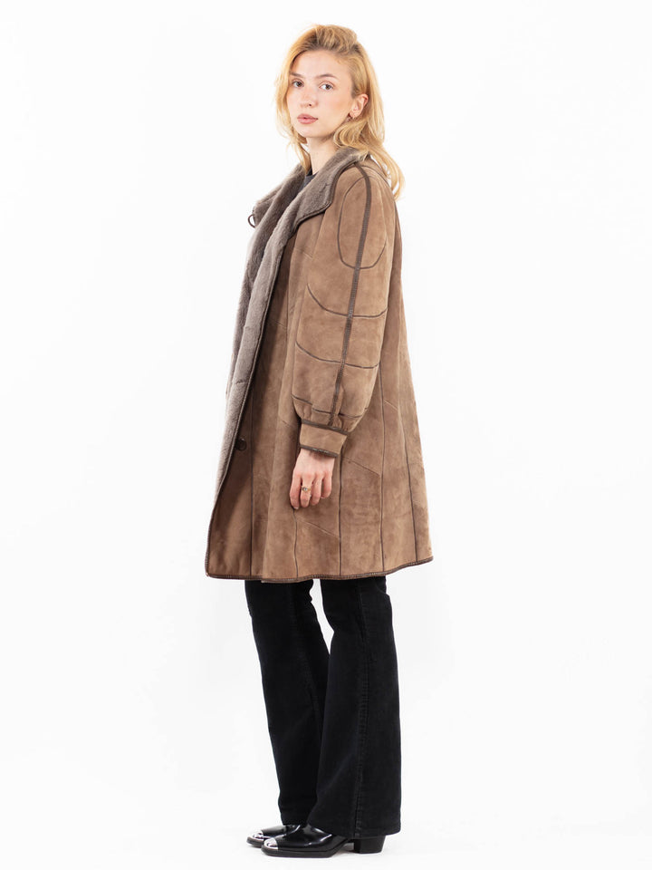 Vintage 80's Women Sheepskin Coat in BeigeA0175