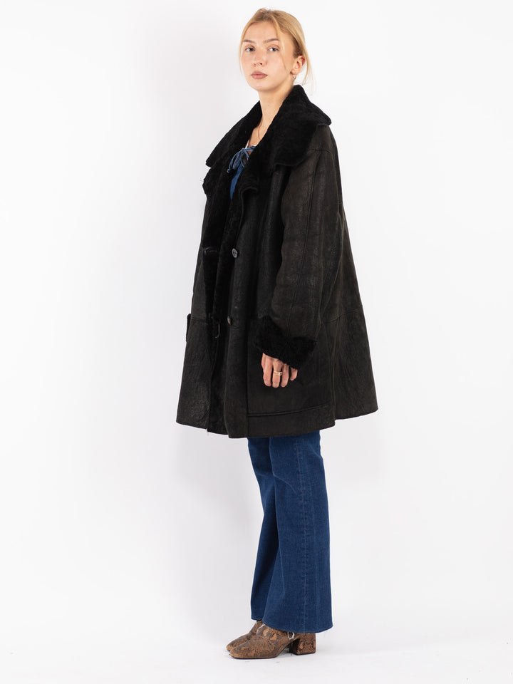 Vintage 80's Women Sheepskin Coat in Black