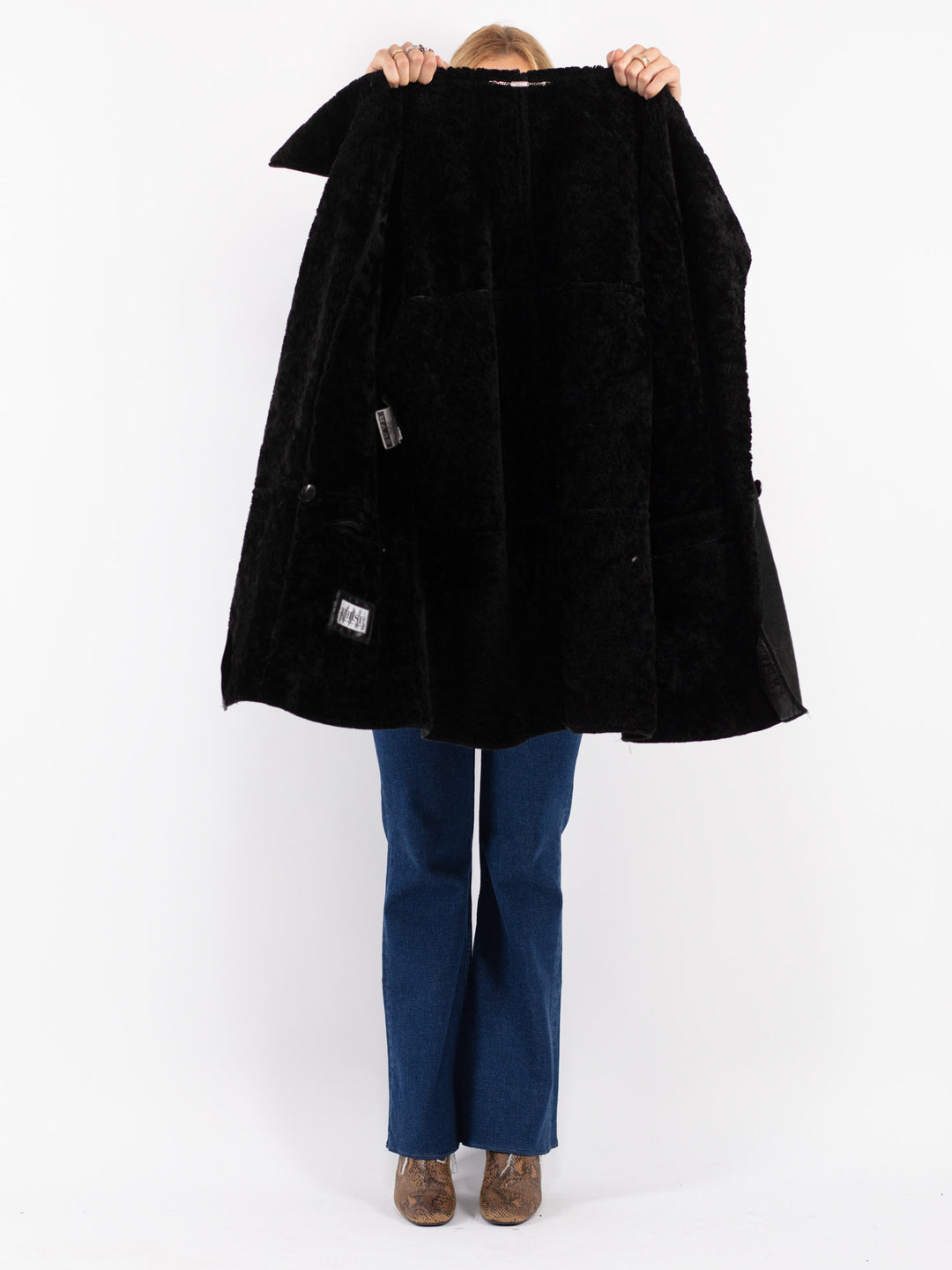 Vintage 80's Women Sheepskin Coat in Black