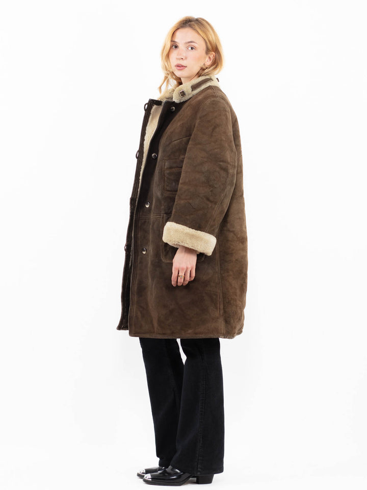 Vintage 70's Women Sheepskin Coat in BrownA0177