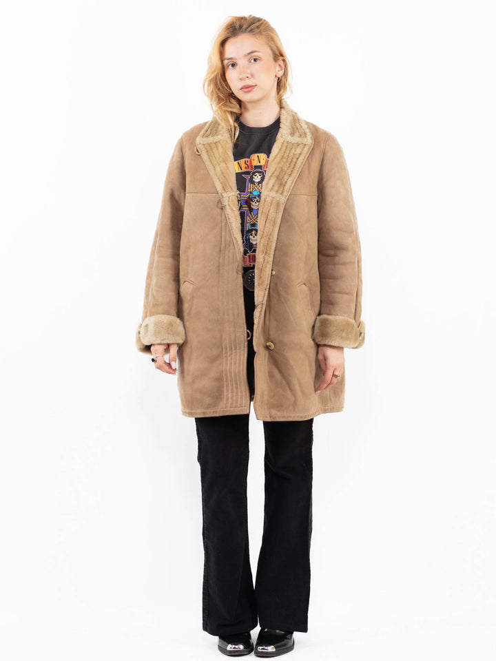 Vintage 80's Women Sheepskin Coat in BeigeA0178