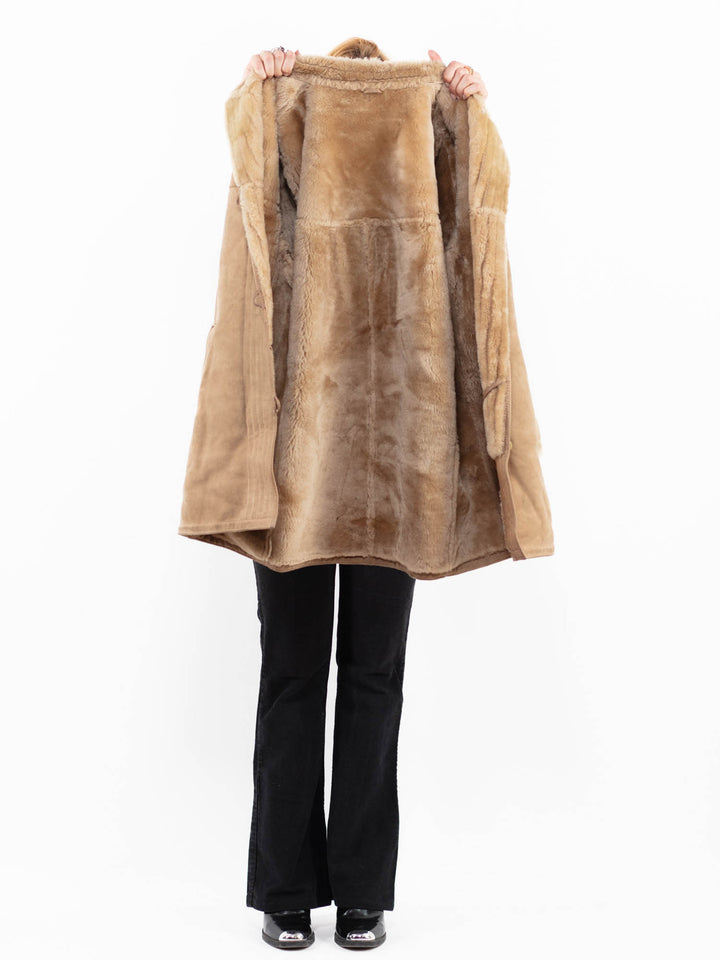Vintage 80's Women Sheepskin Coat in BeigeA0178