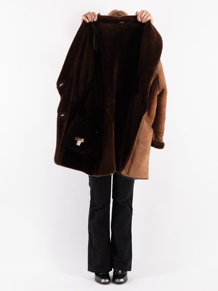 Vintage 80's Women Sheepskin Coat in Brown