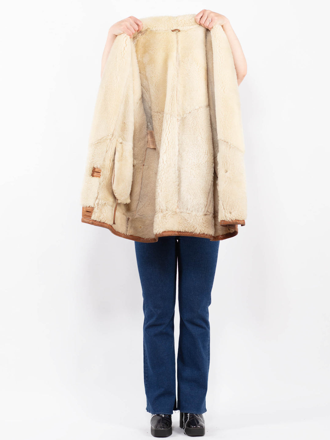Vintage 80's Women Sheepskin Coat in BrownA0386