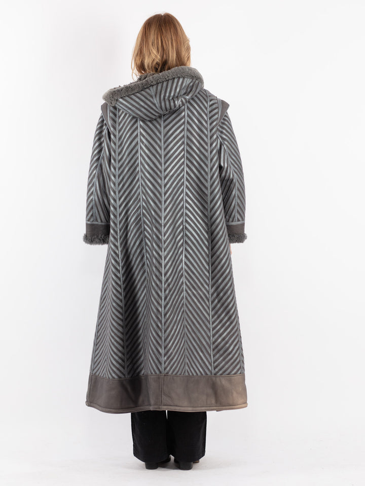 Vintage 80's Women Sheepskin Coat in Gray