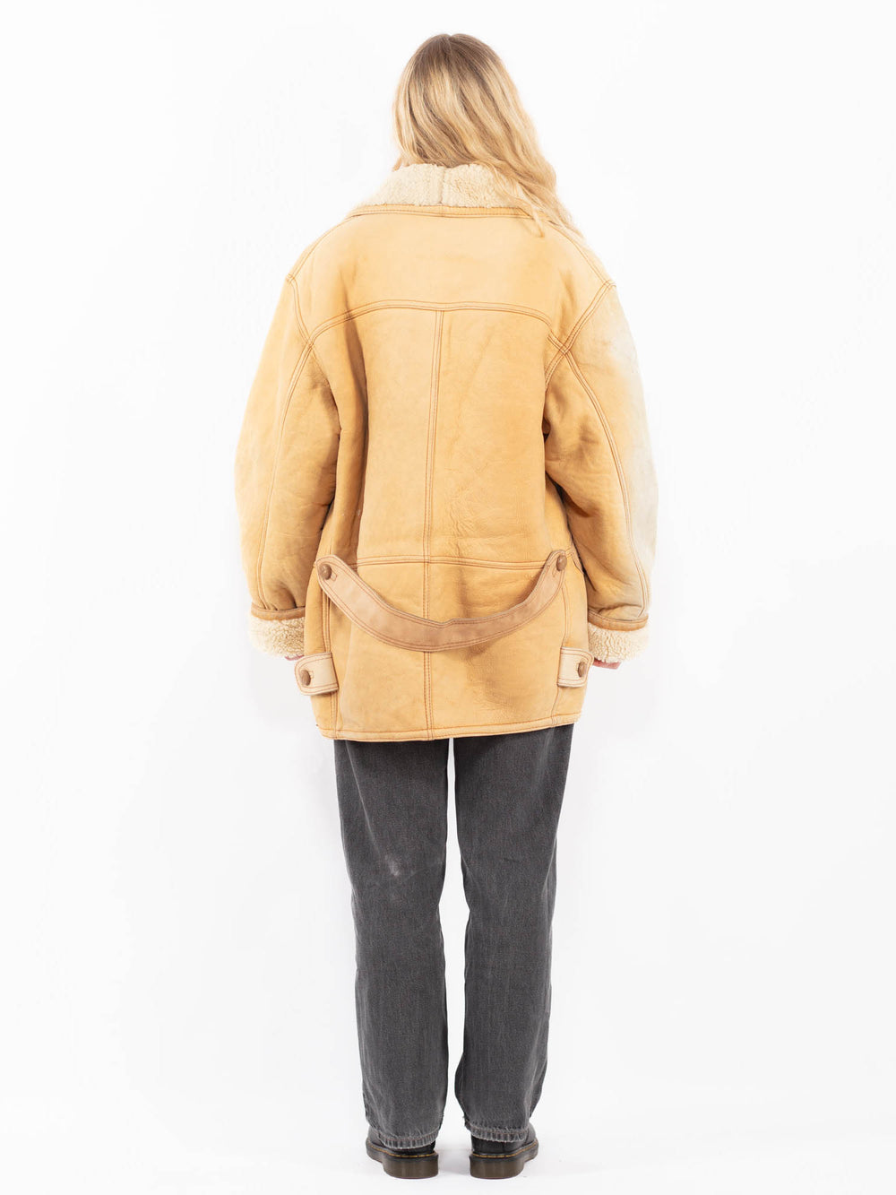Vintage 80's Women Sheepskin Coat in BeigeA0631