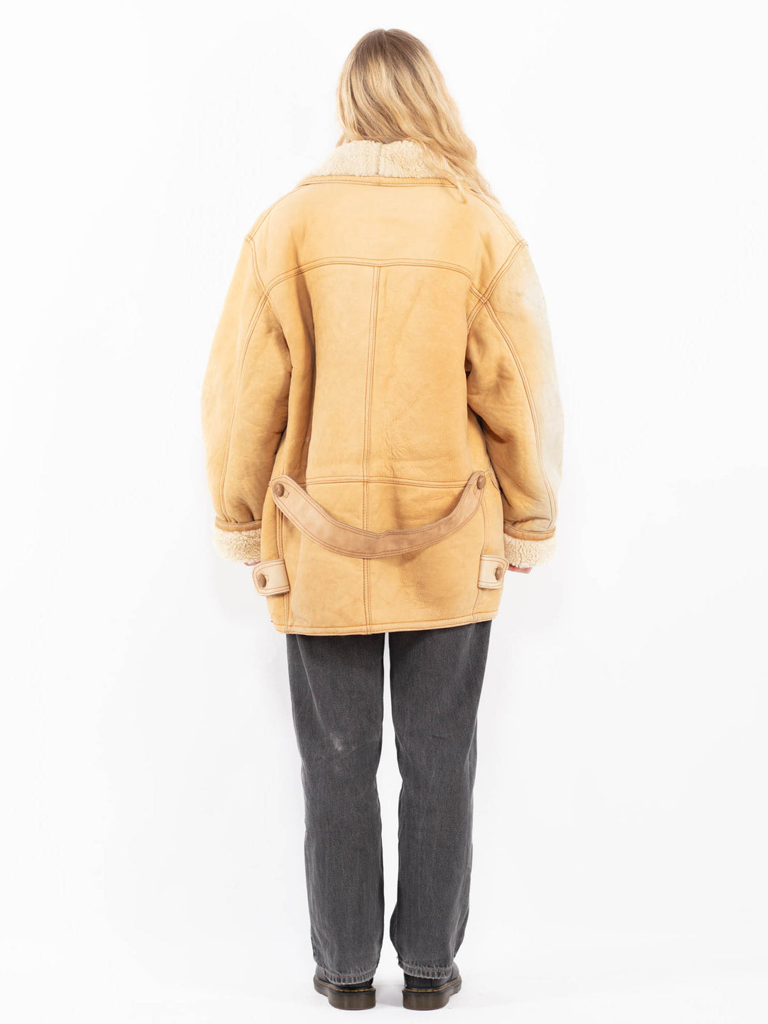 Vintage 80's Women Sheepskin Coat in BeigeA0631