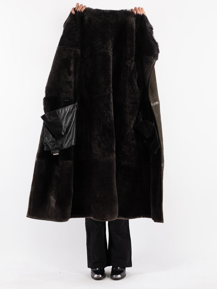 Vintage 80's Women Sheepskin Coat in Green