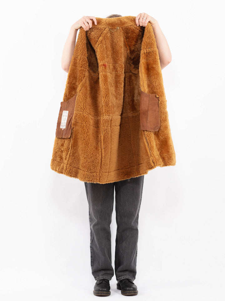 Vintage 80's Women Sheepskin Coat in BrownA0633