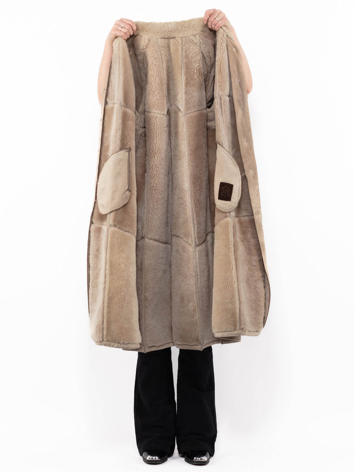 Vintage 80's Women Sheepskin Coat in BeigeA0916