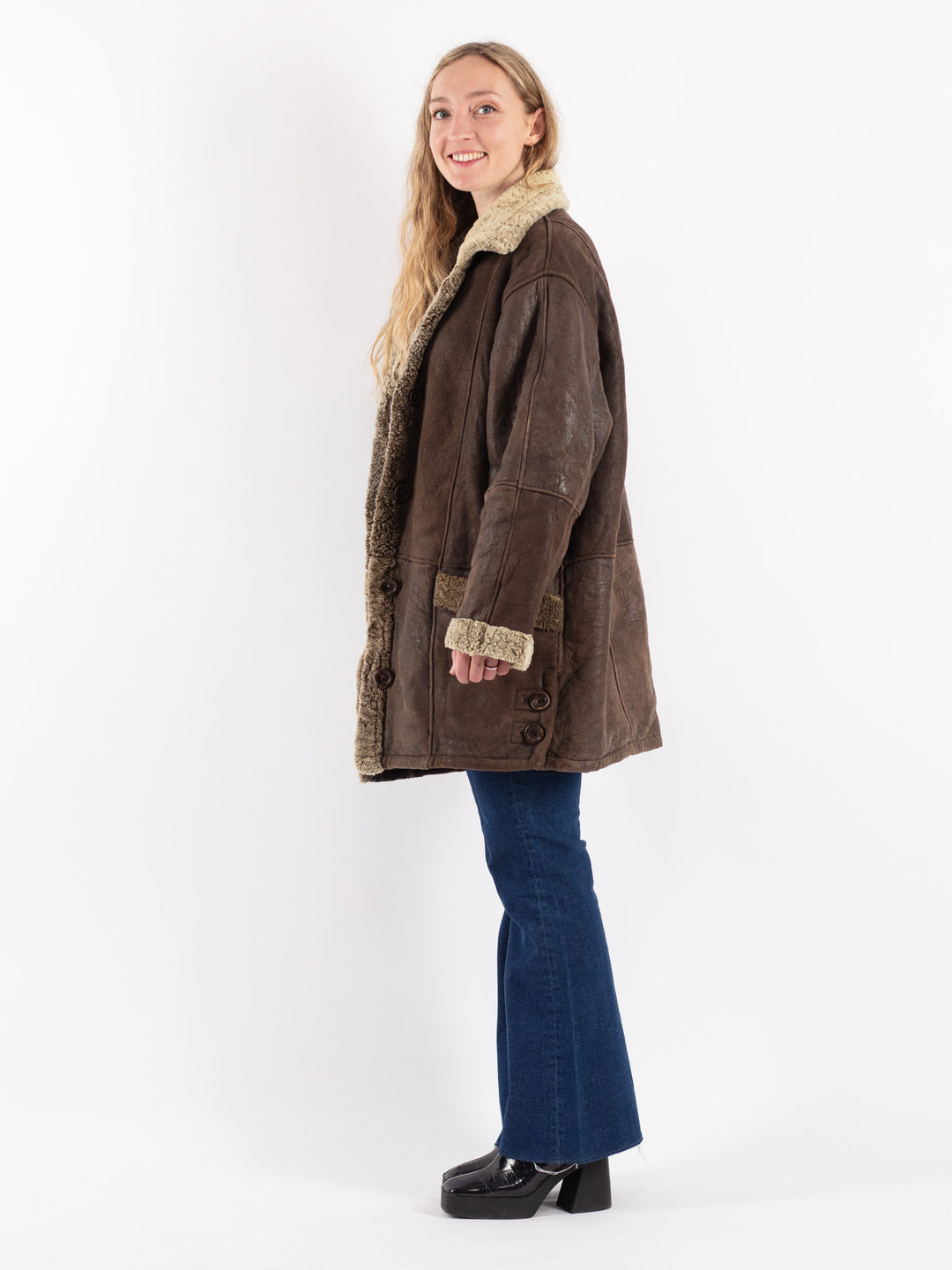 Vintage 80's Women Sheepskin Coat in Brown