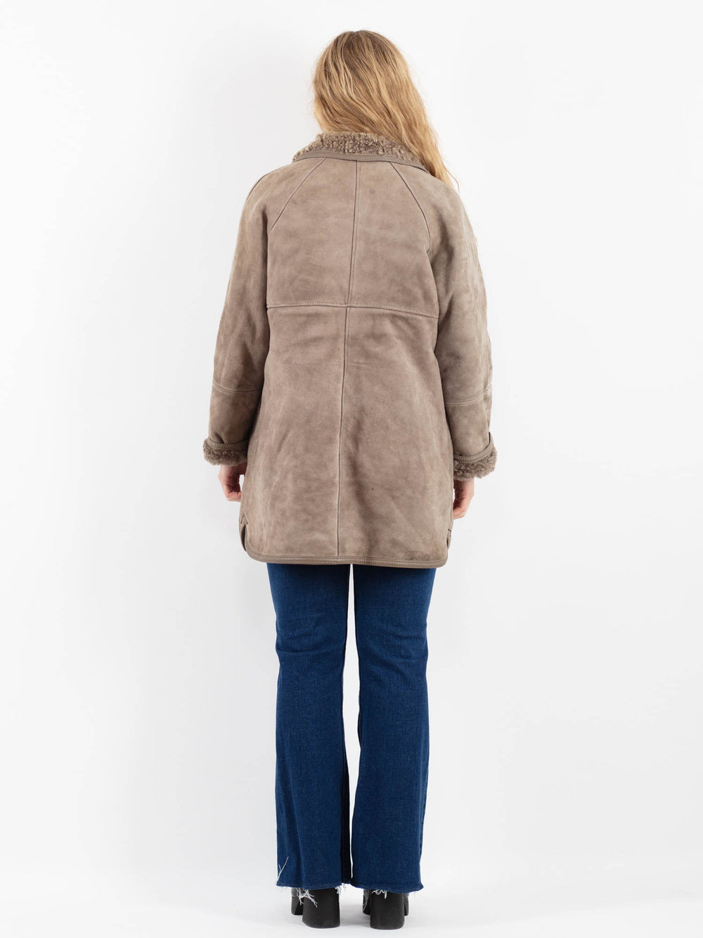 Vintage 80's Women Sheepskin Coat in BeigeV9892