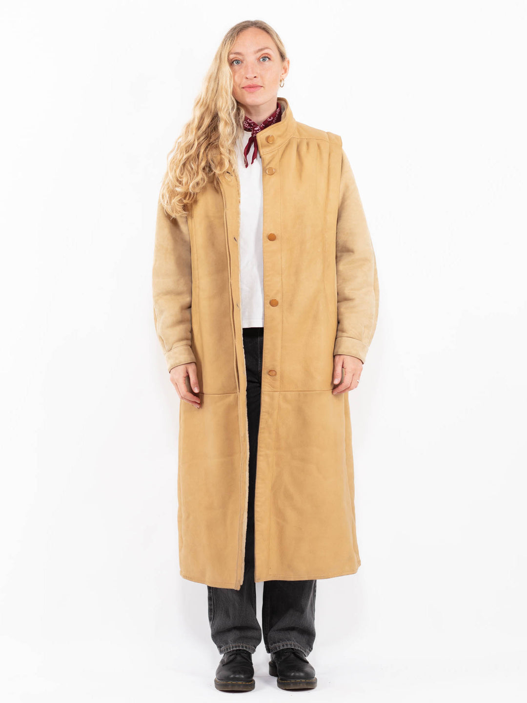 Vintage 80's Women Sheepskin Coat in BeigeA0637