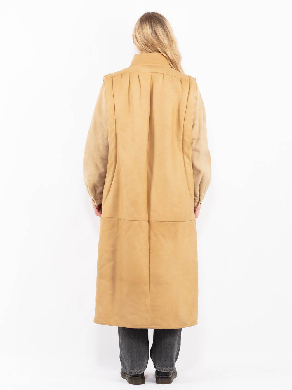 Vintage 80's Women Sheepskin Coat in BeigeA0637