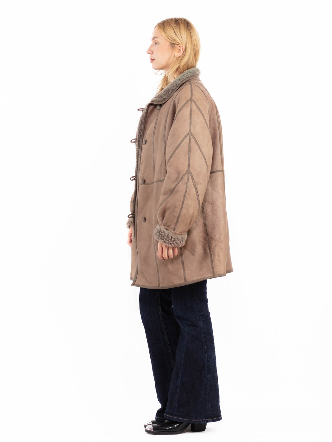 Vintage 80's Women Sheepskin Coat in Beige