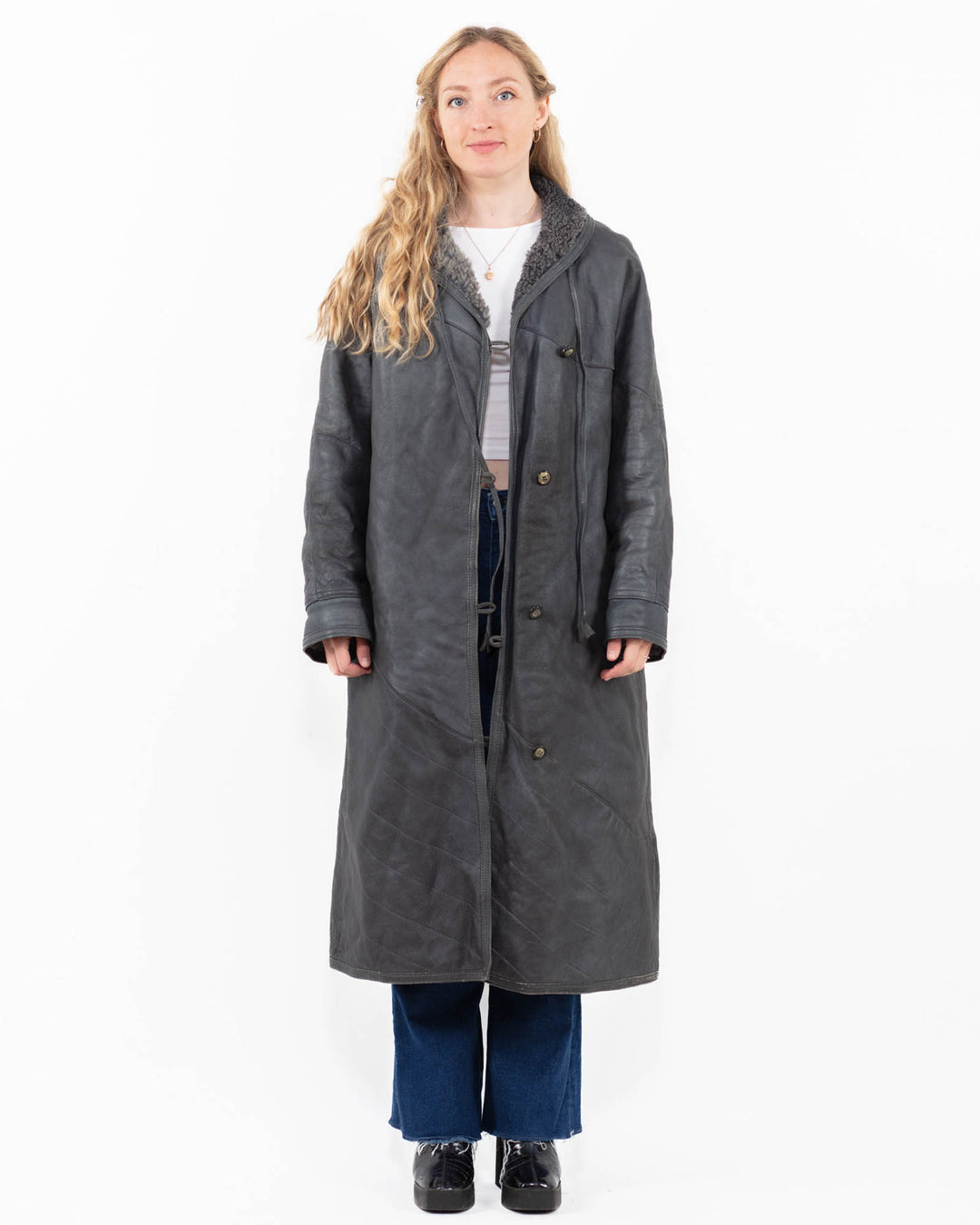 Vintage 80's Women Sheepskin Coat in GrayV9994