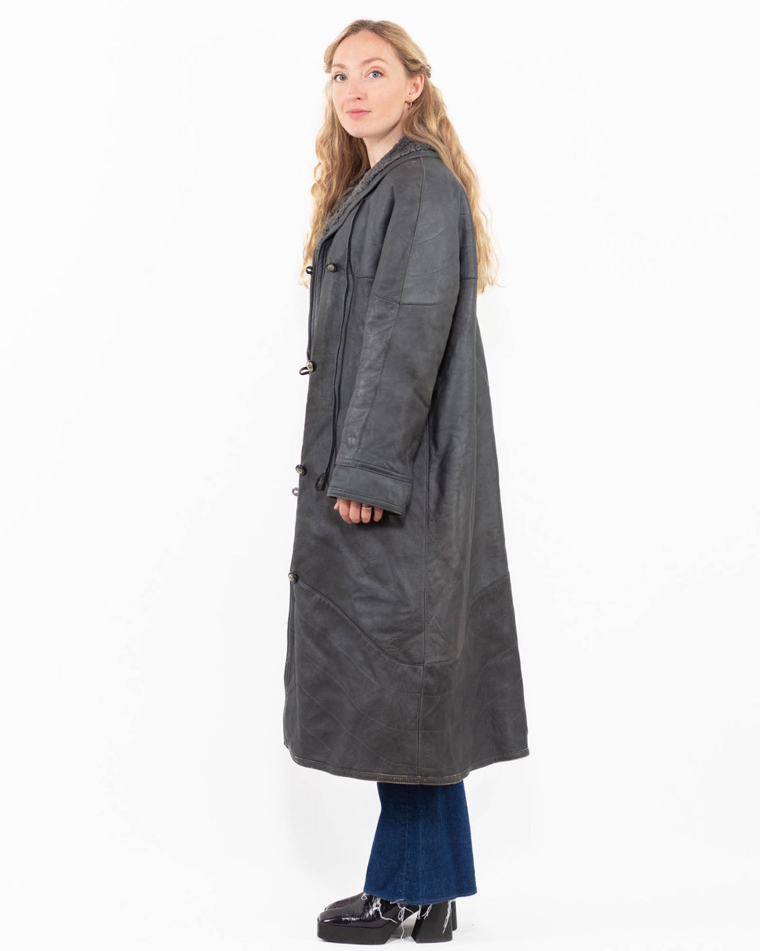 Vintage 80's Women Sheepskin Coat in GrayV9994
