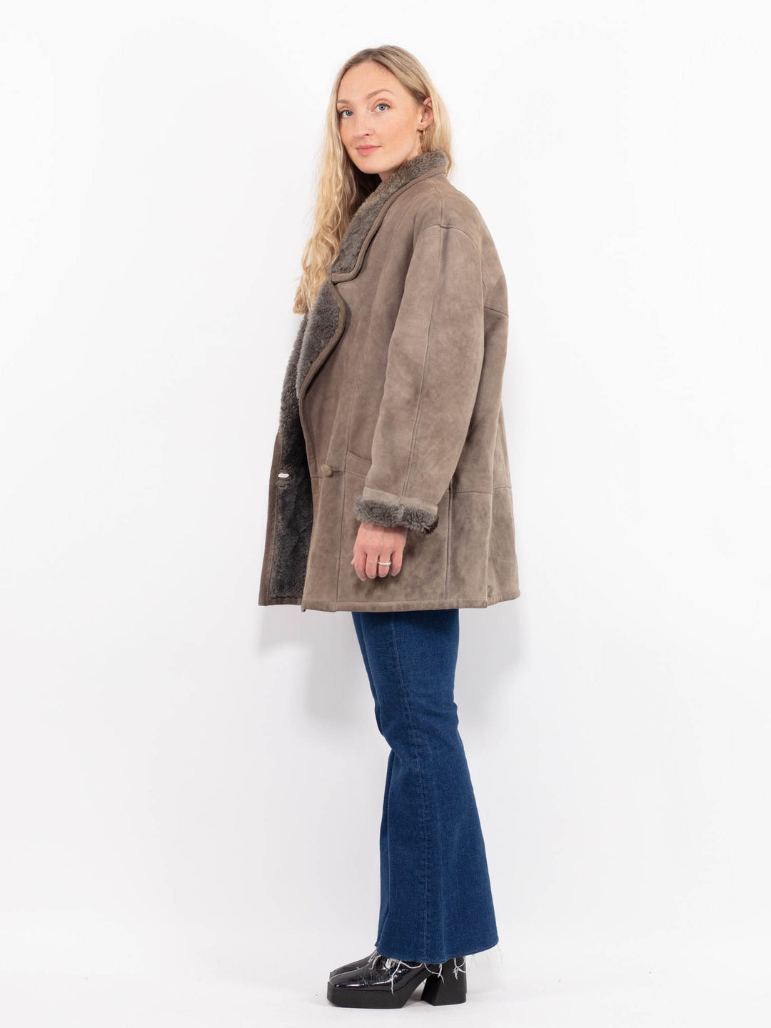Vintage 80's Women Sheepskin Coat in GrayA1027
