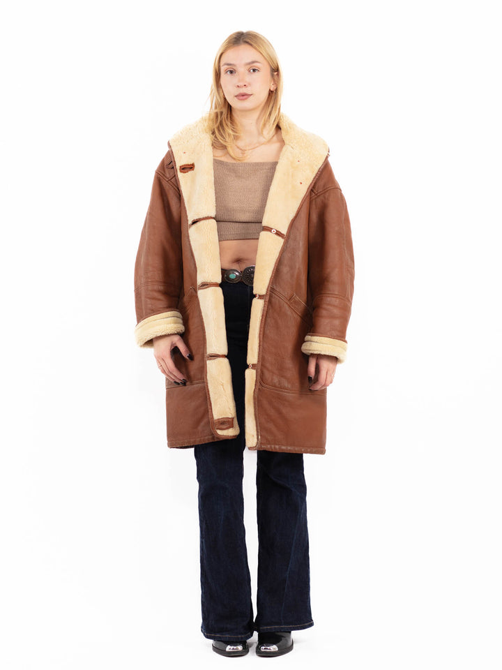 Vintage 80's Women Oversized Sheepskin Coat in Brown